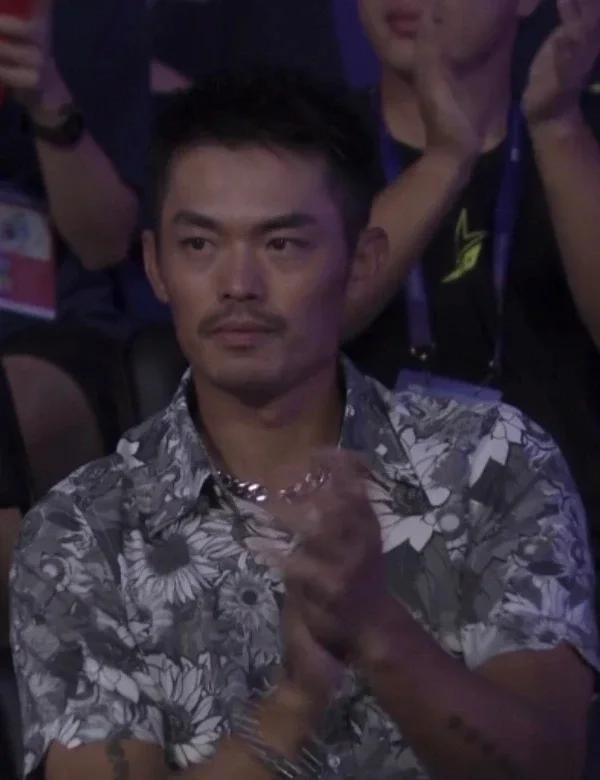 开云体育官网-马来西亚羽毛球队力克法国羽毛球队，林丹完成帽子戏法的简单介绍