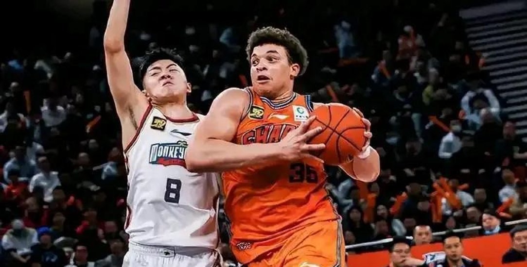 希腊男篮绝地反击篮网，米尔萨普送出助攻