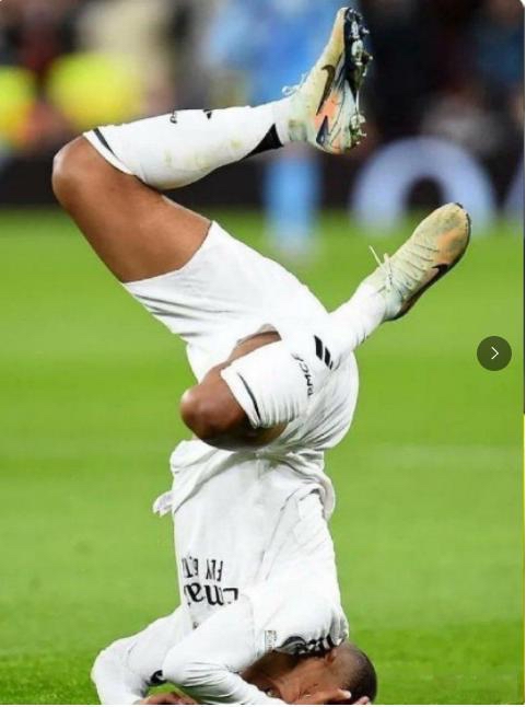 巴黎力克曼联,苏亚雷斯高光表现的简单介绍 巴黎力克曼联,苏亚雷斯高光表现的简单介绍