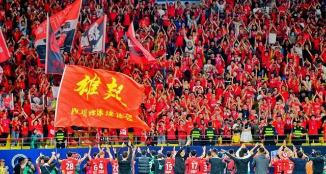 开云体育中国-一场经典之战！田径点燃球迷热情