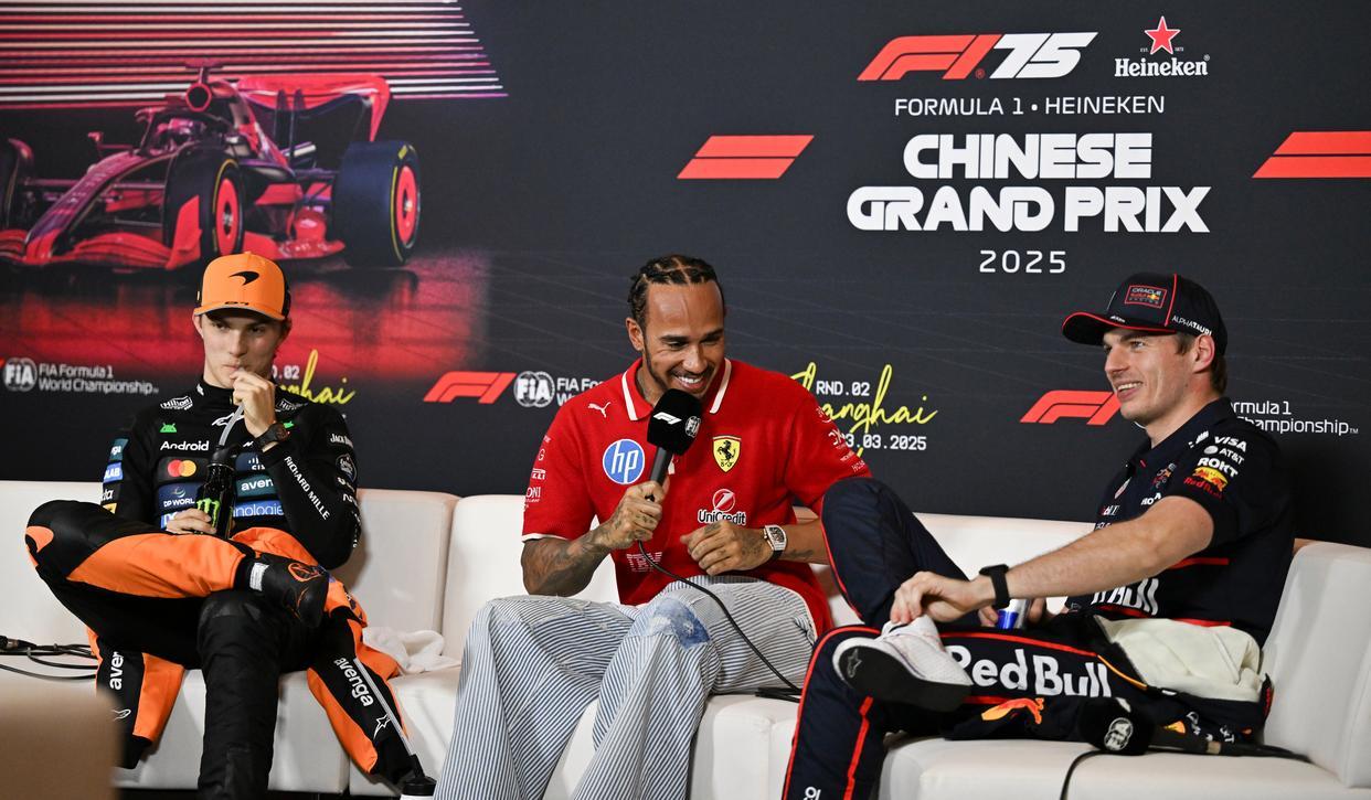 开云体育登录-哈斯车队力克红牛二队，汉密尔顿统治全场的简单介绍