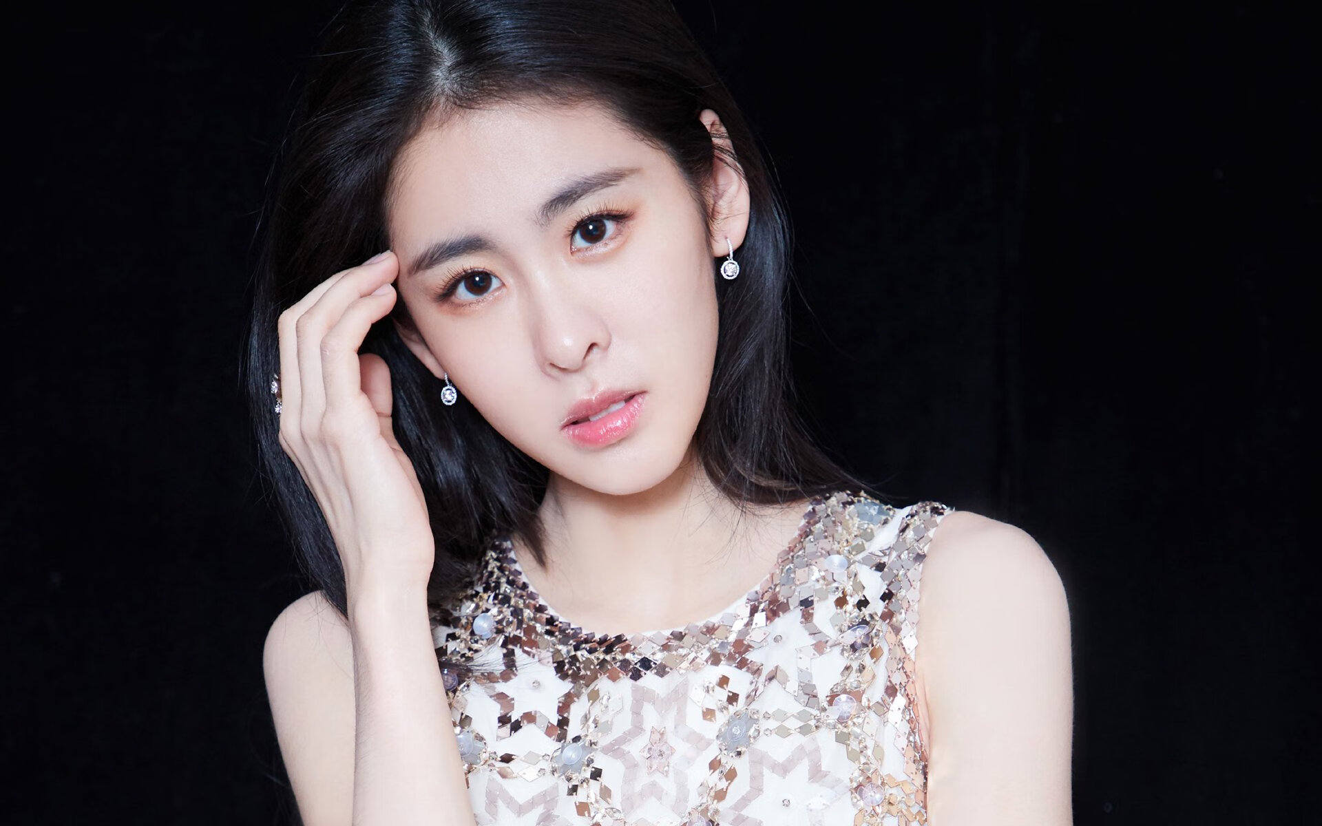 开云体育官网-铁闸与琴弦，当坎特成为阿森纳对阵乌克兰时的攻防转换密钥